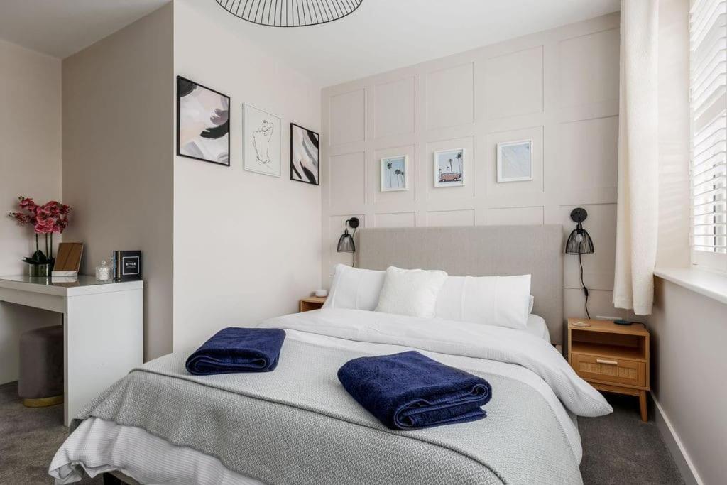 Modern 2 Bed, Cliff Top & Parking, F6 Bournemouth Buitenkant foto