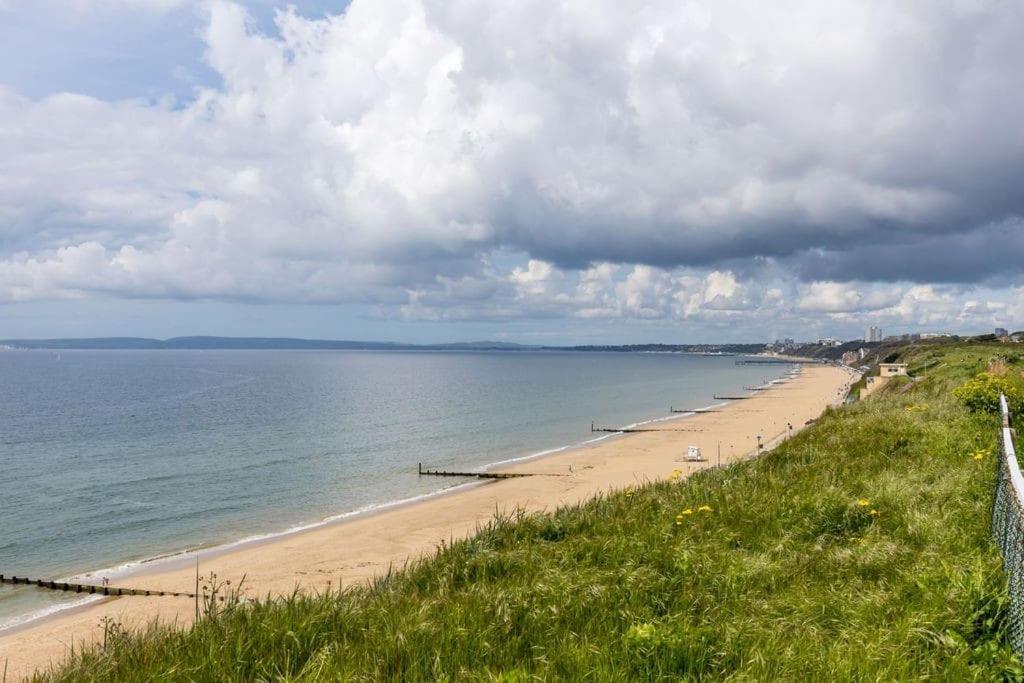 Modern 2 Bed, Cliff Top & Parking, F6 Bournemouth Buitenkant foto